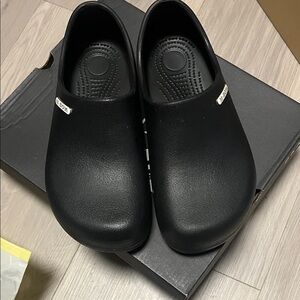 Black No slip unisex work Shoes